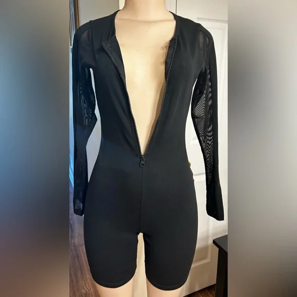 Guess Sexy Black Biker Short Front Zip Jumpsuit w Sheer Long Sleeves - Picture 3 of 11